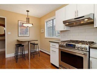 Photo 3: 327 E 11TH Street in North Vancouver: Central Lonsdale 1/2 Duplex for sale : MLS®# V1119339