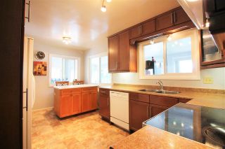 Photo 5: 6484 TRENT Street in Chilliwack: Sardis West Vedder Rd House for sale (Sardis)  : MLS®# R2074222