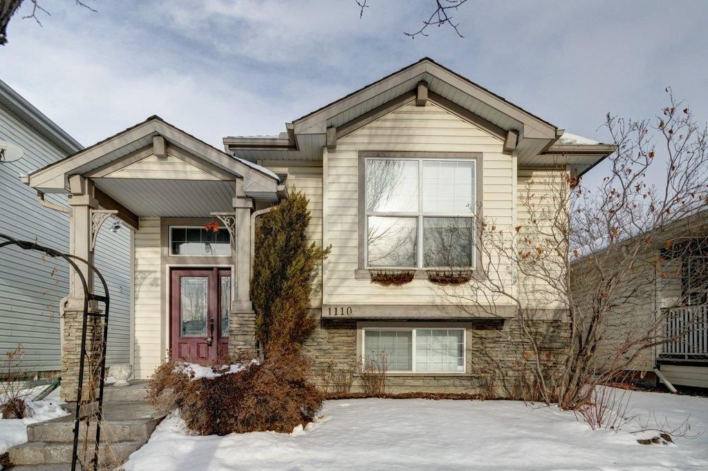 Main Photo: 1110 Prestwick Circle SE in Calgary: McKenzie Towne Detached for sale : MLS®# A2024358