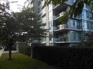 Photo 3: 207 1333 W 11TH Avenue in Vancouver: Fairview VW Condo for sale in "SAKURA" (Vancouver West)  : MLS®# R2006799