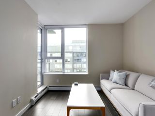 Photo 6: 554 108 W 1ST Avenue in Vancouver: False Creek Condo for sale in "OLYMPIC VILLAGE" (Vancouver West)  : MLS®# R2437073