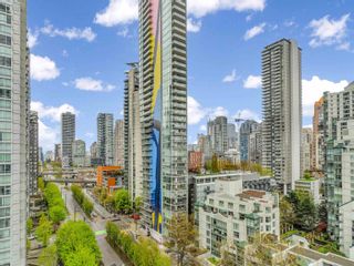 Photo 1: 1806 1408 STRATHMORE Mews in Vancouver: Yaletown Condo for sale in "WEST ONE by Concord Pacific" (Vancouver West)  : MLS®# R2876861