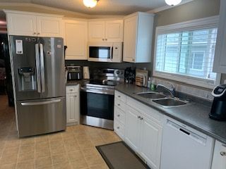 Photo 4: 14-7545 Dallas Drive in Kamloops: Dallas Manufactured Home for sale : MLS®# 172652