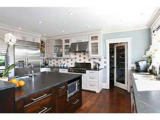 Photo 3: 459 GENOA Crescent in North Vancouver: Home for sale : MLS®# V855098