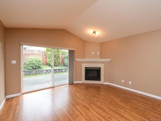 Photo 6: 106 2077 St Andrews Way in COURTENAY: CV Courtenay East Row/Townhouse for sale (Comox Valley)  : MLS®# 836791