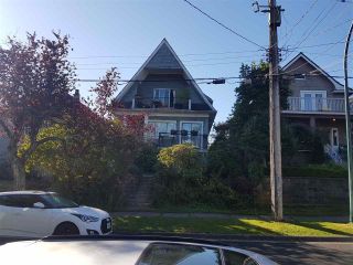 Photo 2: 1950 ADANAC Street in Vancouver: Grandview VE House for sale (Vancouver East)  : MLS®# R2215605