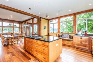 Photo 10: 1011 PANORAMA Place in Squamish: Hospital Hill House for sale in "Smoke Bluff" : MLS®# R2862936