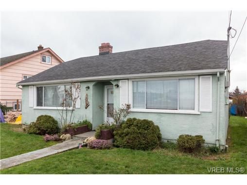 Main Photo: 541 E Burnside Rd in VICTORIA: Vi Burnside House for sale (Victoria)  : MLS®# 722743