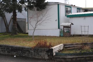 Photo 4: 47 2035 MARTENS Street in Abbotsford: Poplar Manufactured Home for sale in "Maplewood Estates" : MLS®# R2753106