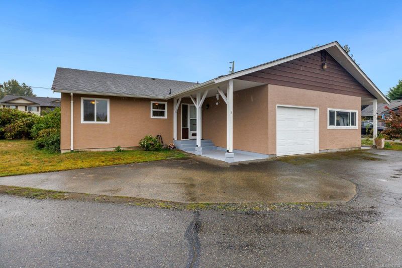 FEATURED LISTING: D-5784 Lakes Rd Duncan