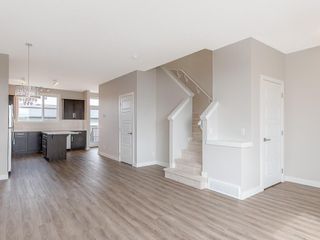 Photo 8: 40 SKYVIEW Circle NE in Calgary: Skyview Ranch Row/Townhouse for sale : MLS®# C4204570