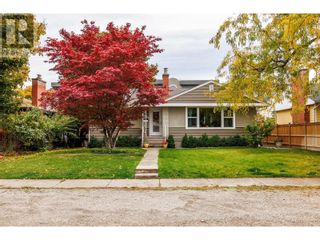 Photo 12: 1945 Bowes Street in Kelowna: House for sale : MLS®# 10318284