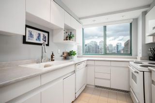 Photo 11: 1301 212 DAVIE Street in Vancouver: Yaletown Condo for sale (Vancouver West)  : MLS®# R2689508