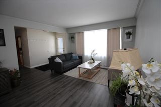Photo 11: 8 DOUNREAY Bay in Winnipeg: North Kildonan Residential for sale (3F)  : MLS®# 202205840