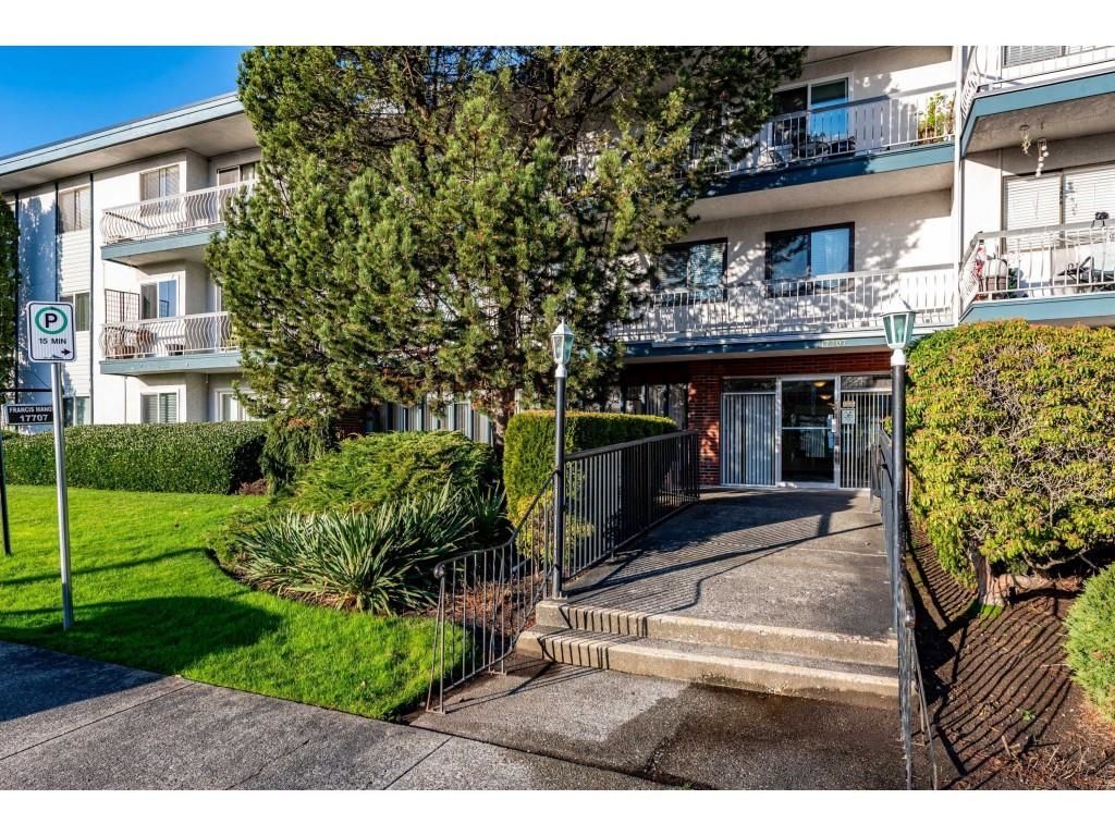 Main Photo: 214 17707 57A Avenue in Surrey: Cloverdale BC Condo for sale in "Frances Manor" (Cloverdale)  : MLS®# R2636914
