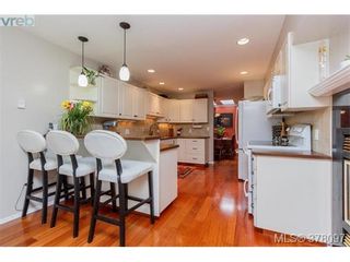 Photo 7: 3 540 Goldstream Ave in VICTORIA: La Fairway Row/Townhouse for sale (Langford)  : MLS®# 759195