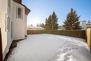 Photo 5: 132 Woodglen Way SW Calgary Home For Sale