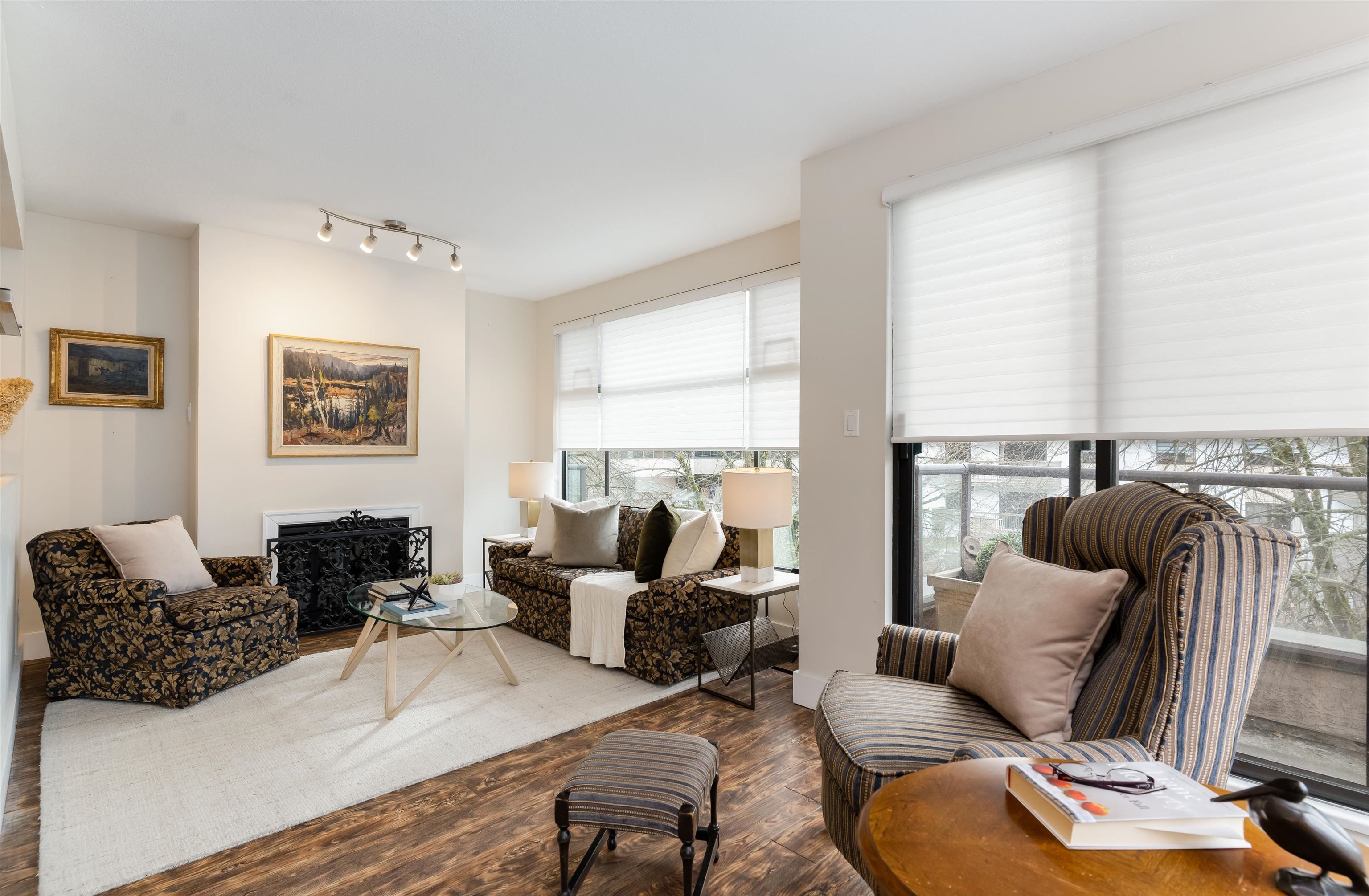 301 1702  CHESTERFIELD Avenue, North Vancouver