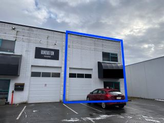 Main Photo: 1 38924 QUEENS Way in Squamish: Business Park Industrial for lease : MLS®# C8056188