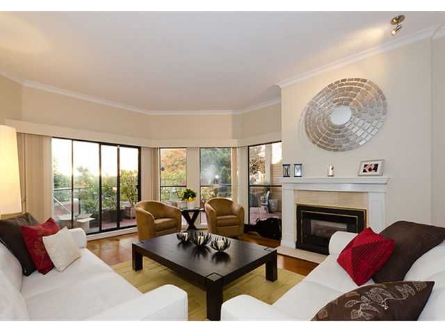Photo 1: Photos: 102 2408 HAYWOOD Avenue in West Vancouver: Dundarave Condo for sale in "REGENCY PLACE" : MLS®# V919573