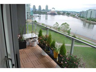 Photo 1: 901 980 COOPERAGE Way in Vancouver: Yaletown Condo for sale in "COOPER'S POINT" (Vancouver West)  : MLS®# V909936