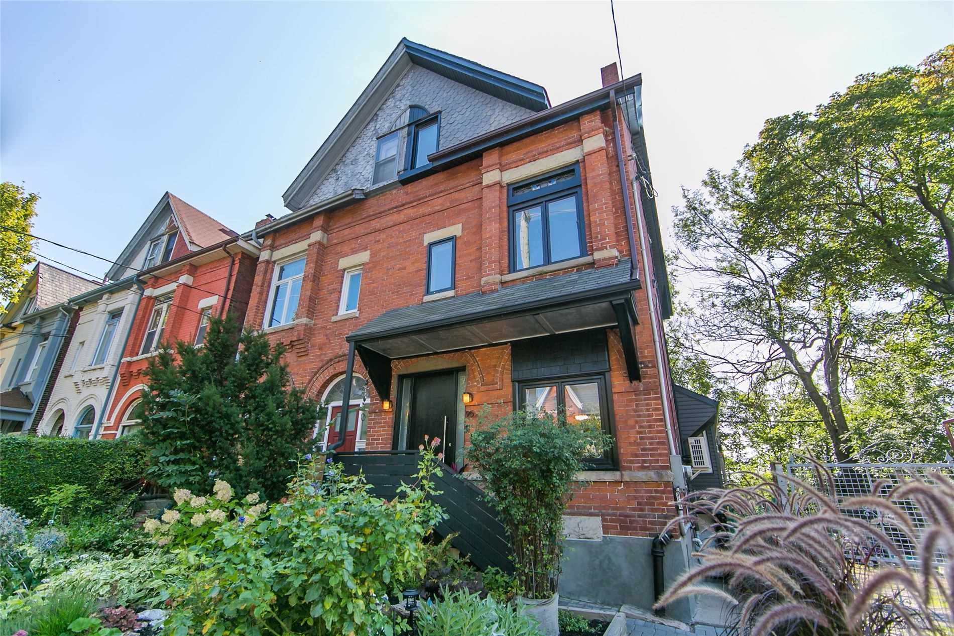 Main Photo: 95 Springhurst Avenue in Toronto: South Parkdale House (2 1/2 Storey) for sale (Toronto W01)  : MLS®# W5772230