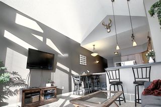 Photo 17: 19 117 Rockyledge View NW in Calgary: Rocky Ridge Row/Townhouse for sale : MLS®# A1061525