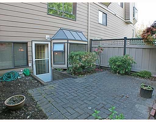 Main Photo: 113 777 EIGHTH Street in New_Westminster: Uptown NW Condo for sale in "MOODY GARDENS" (New Westminster)  : MLS®# V766138