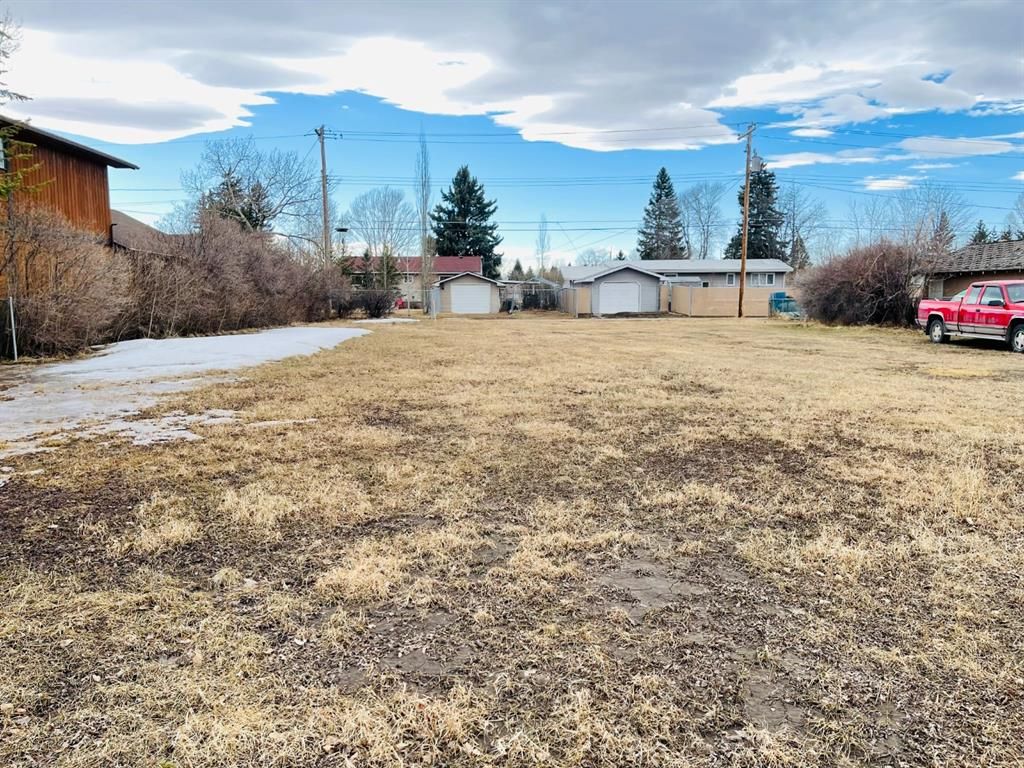 Main Photo: 1027 7 Street SW: High River Residential Land for sale : MLS®# A1197345