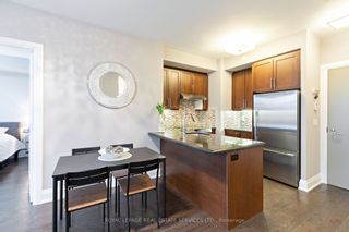 Photo 8: 715 2 Old Mill Drive in Toronto: High Park-Swansea Condo for sale (Toronto W01)  : MLS®# W8253572