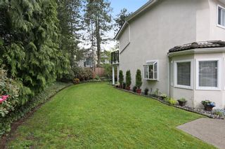 Photo 17: 1 10050 154 Street in Surrey: Guildford Townhouse for sale in "Woodland Grove" (North Surrey)  : MLS®# R2169167