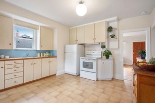 Photo 9: 2212 MAHON Avenue in North Vancouver: Central Lonsdale House for sale : MLS®# R2701861