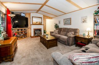 Photo 3: 125 HIAWATHA Drive in West Vancouver: Park Royal Manufactured Home for sale in "Capilano Mobile Home Park" : MLS®# R2844566