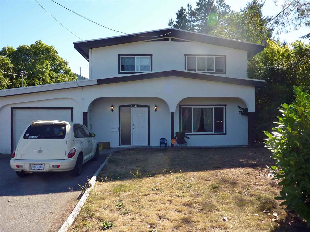 Main Photo: 11980 GLENHURST Street in Maple Ridge: Cottonwood MR House for sale : MLS®# R2102386