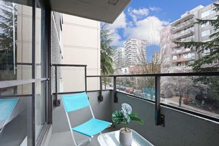 Photo 14: 401 1108 NICOLA Street in Vancouver: West End VW Condo for sale in "Chartwell" (Vancouver West)  : MLS®# R2680696