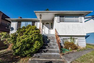 Photo 1: 7957 ELLIOTT Street in Vancouver: Fraserview VE House for sale (Vancouver East)  : MLS®# R2532901