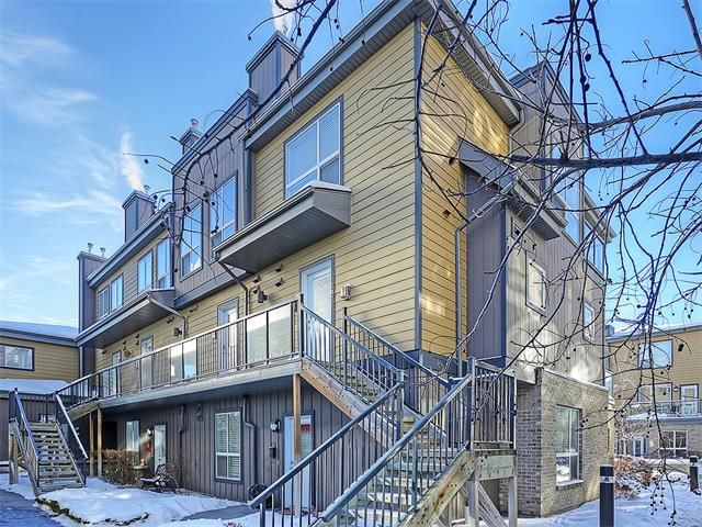 Main Photo: 207 2416 34 Avenue SW in Calgary: South Calgary House for sale : MLS®# C4094174