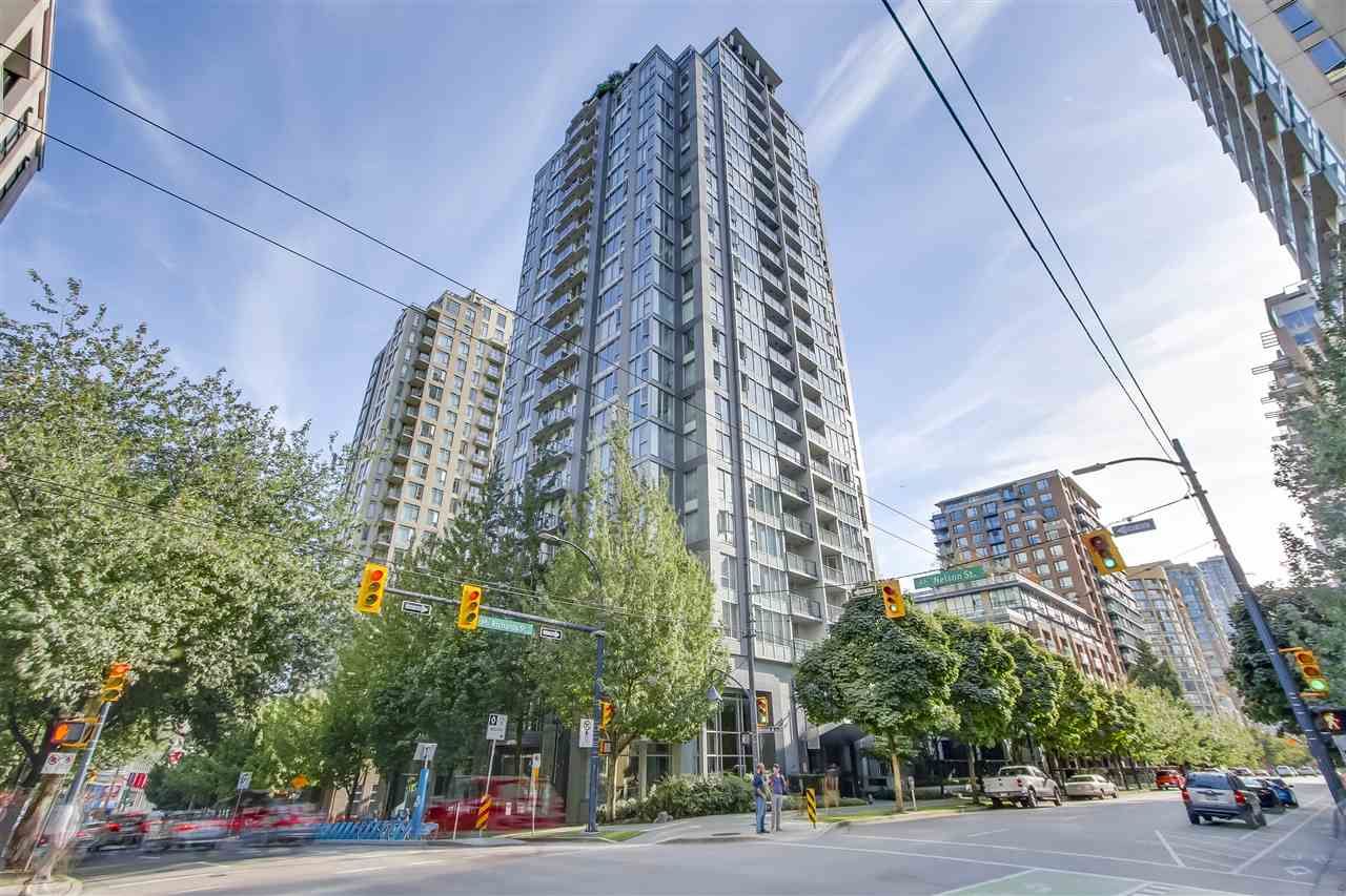 Main Photo: 1002 1010 RICHARDS Street in Vancouver: Yaletown Condo for sale in "THE GALLERY" (Vancouver West)  : MLS®# R2208640