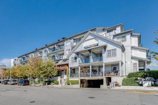 Photo 2: 204 6233 LONDON Road in Richmond: Steveston South Condo for sale in "LONDON STATION 1" : MLS®# R2404528