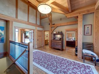 Photo 11: 981 CHAMBERLIN Road in Gibsons: Gibsons & Area House for sale (Sunshine Coast)  : MLS®# R2481276
