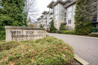 Photo 2: 202 9319 UNIVERSITY CRESCENT in Burnaby: Simon Fraser Univer. Condo for sale (Burnaby North)  : MLS®# R2751179