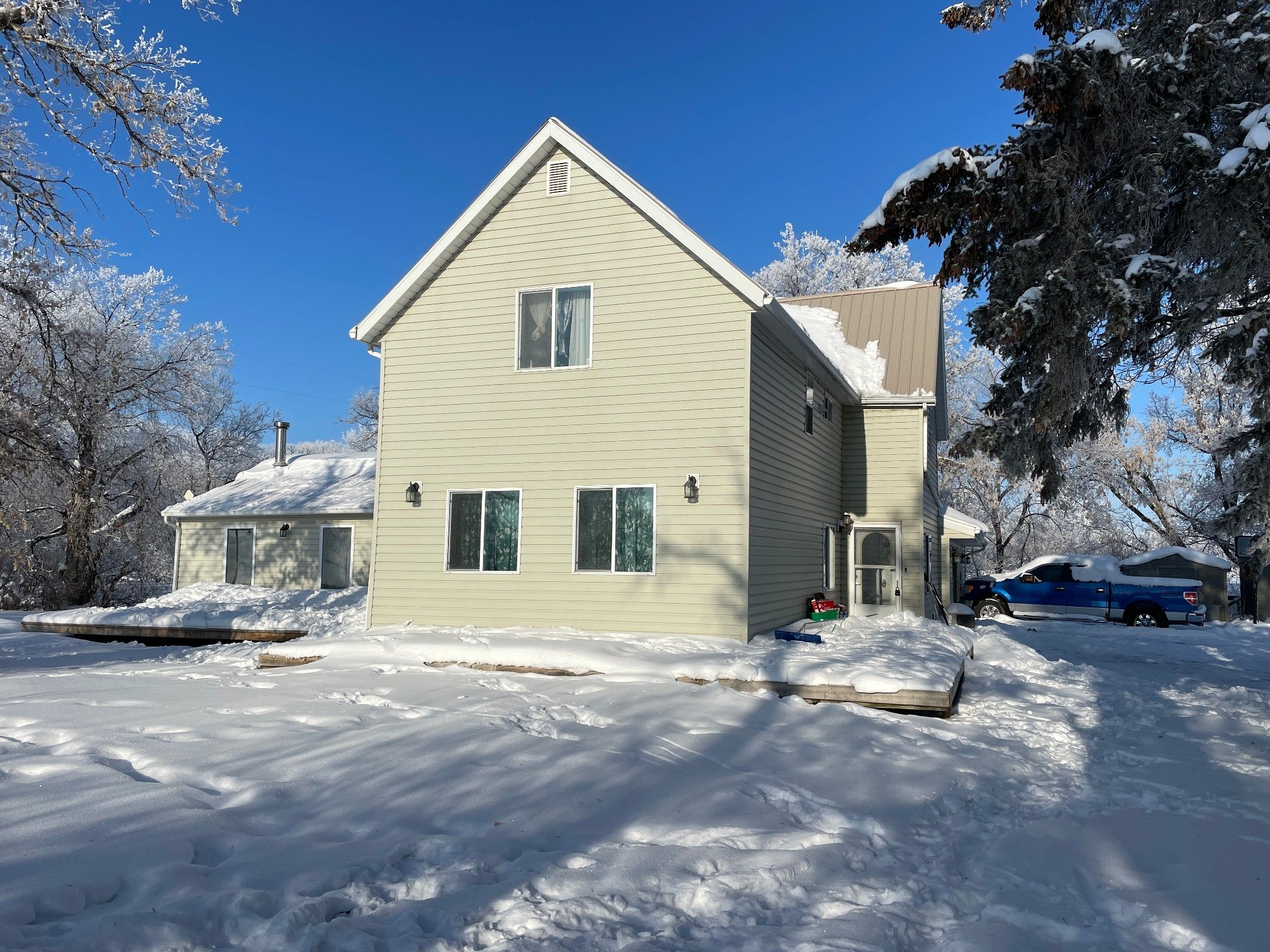 Main Photo: 30103 RD 70N in Portage la Prairie RM: House for sale : MLS®# 202227581