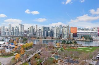 Photo 1: 1106 1708 COLUMBIA Street in Vancouver: False Creek Condo for sale in "Wall Centre False Creek" (Vancouver West)  : MLS®# R2835581