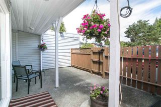 Photo 3: 886 PINEBROOK Place in Coquitlam: Meadow Brook House for sale : MLS®# R2164345