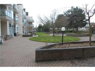 Photo 9: 113 7633 ST. ALBANS ROAD in Richmond: Brighouse South Condo for sale : MLS®# R2243044