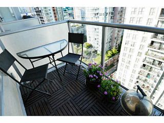Photo 12: 1903 1001 RICHARDS Street in Vancouver: Downtown VW Condo for sale in "MIRO" (Vancouver West)  : MLS®# V1079100