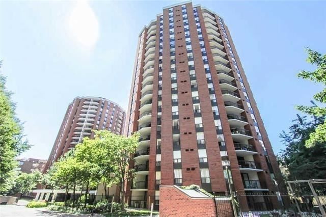 Main Photo: 77 Maitland Pl Unit #1204 in Toronto: Cabbagetown-South St. James Town Condo for sale (Toronto C08)  : MLS®# C4017092
