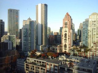Photo 3: 2005 212 DAVIE Street in Vancouver: Yaletown Condo for sale in "Parkview Gardens" (Vancouver West)  : MLS®# R2218956