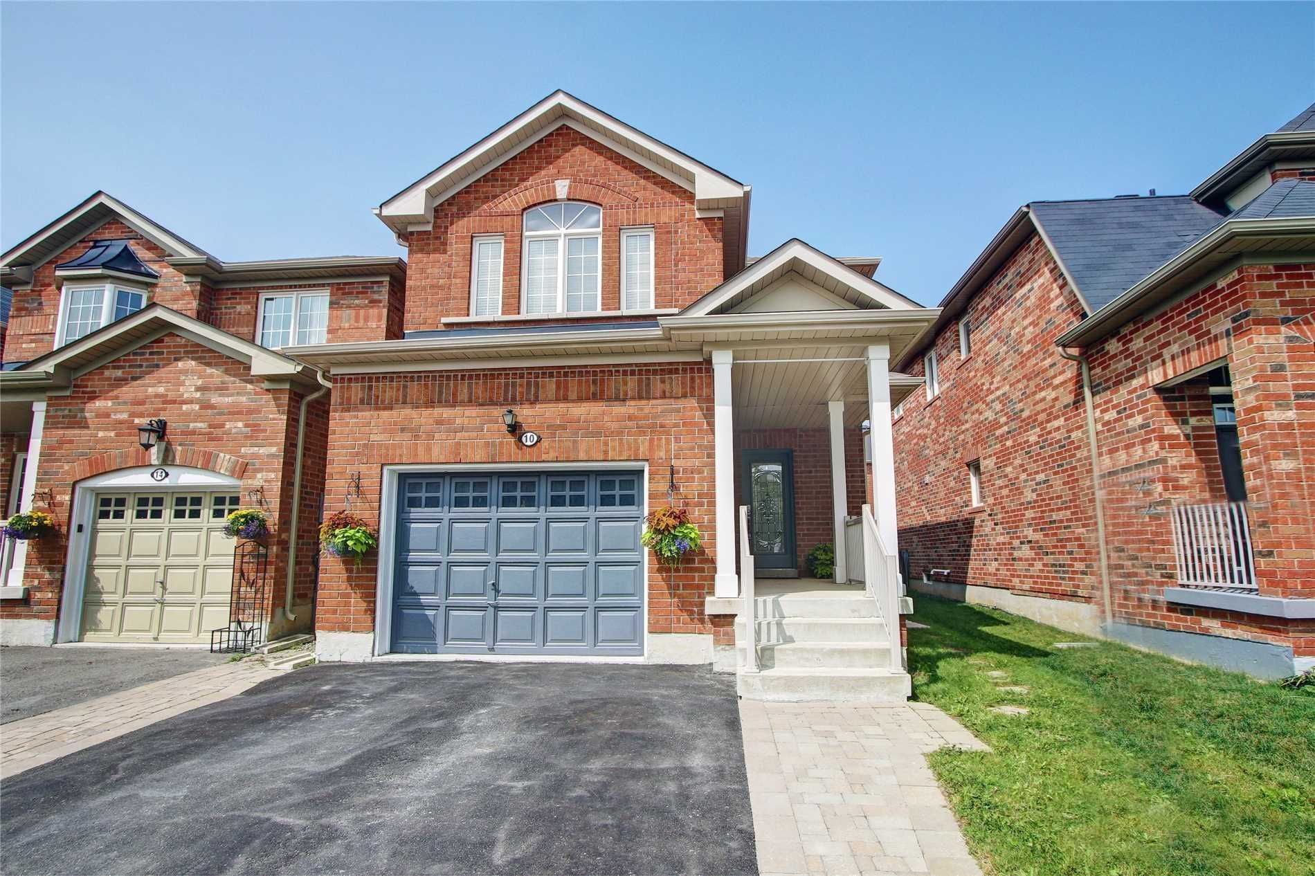 Main Photo: 10 Coronet Street in Whitchurch-Stouffville: Stouffville House (2-Storey) for sale : MLS®# N4531511