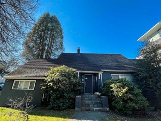 Photo 2: 4491 CAMBIE Street in Vancouver: Cambie House for sale (Vancouver West)  : MLS®# R2676375